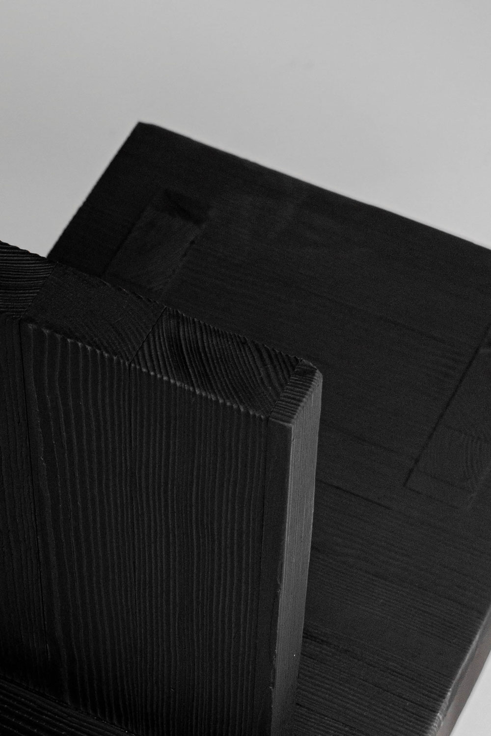 Sizar Alexis ‘Itoo Raba’ dining chair - Image 4