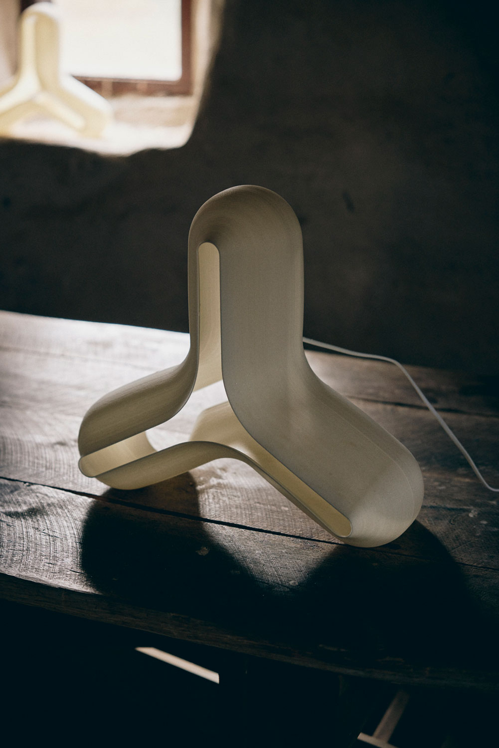 Jurij Rahimkulov ‘Lumen XL’ floor lamp - Image 3